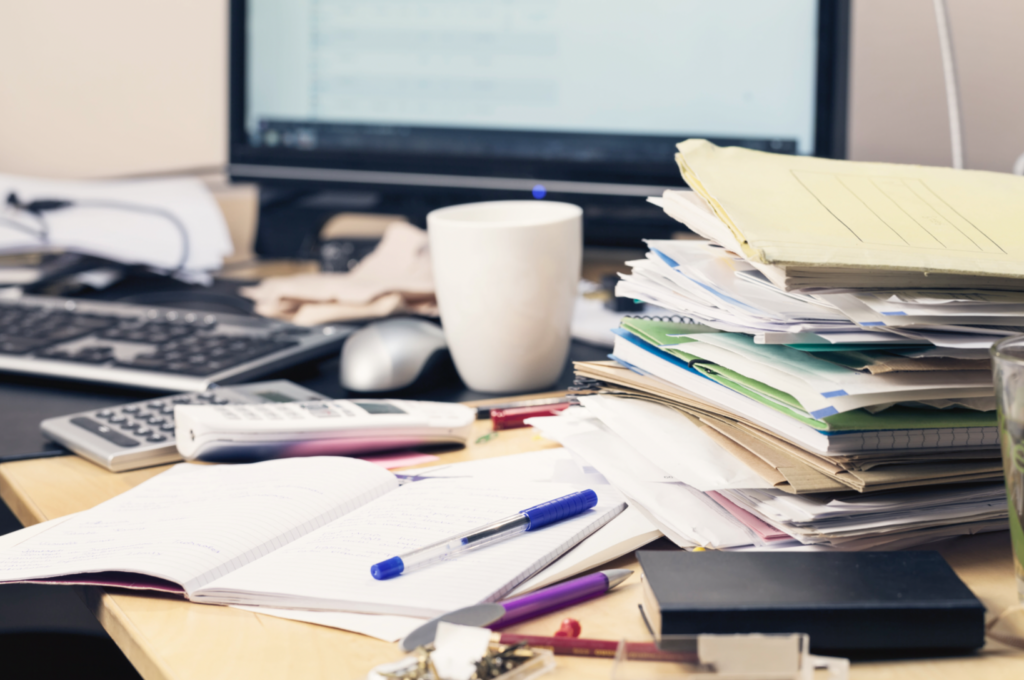 Keep your desk tidy